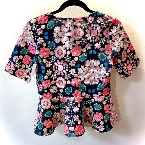 H&M Top - Picture 2 of 2